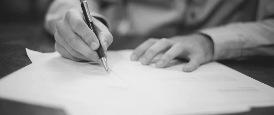 Konsultasi asuransi bisnis dengan Staffahli